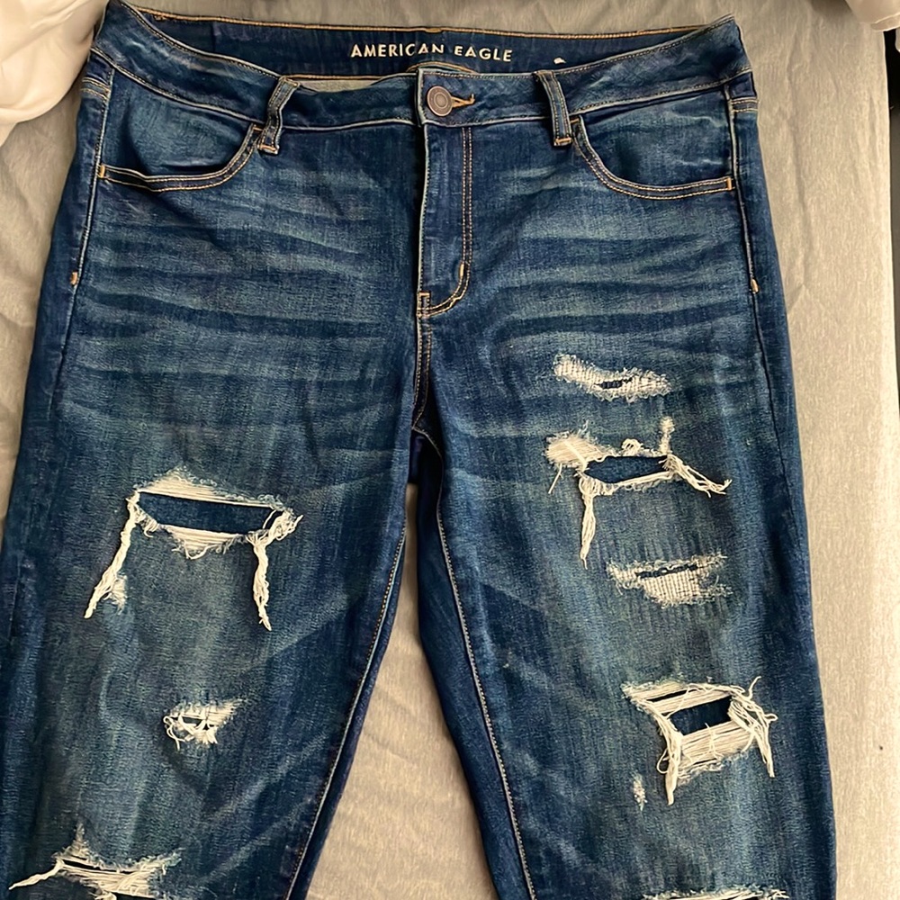 American Eagle Ripped Jegging